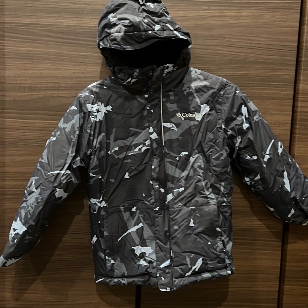 Kids Camo Columbia Jacket XS